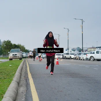 Runner Photo 7653109