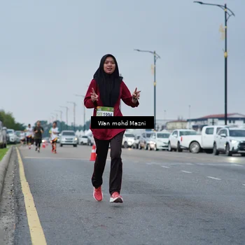Runner Photo 7653113