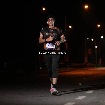 Runner Photo 7653114