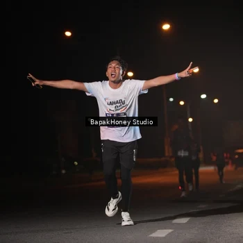 Runner Photo 7653128