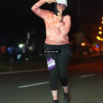 Runner Photo 7653136