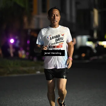 Runner Photo 7653138