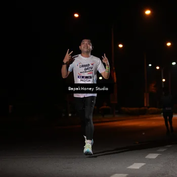 Runner Photo 7653148