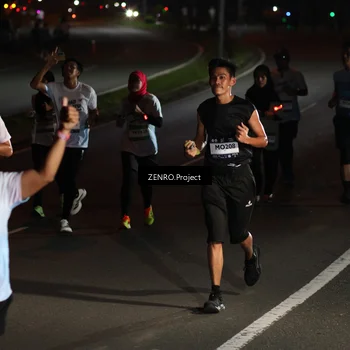 Runner Photo 7653163