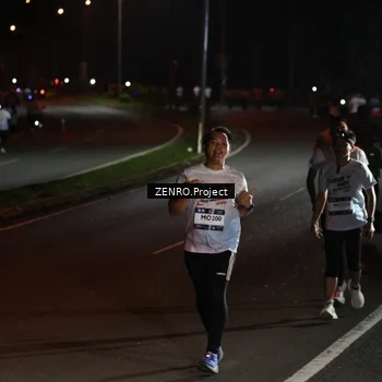 Runner Photo 7653165
