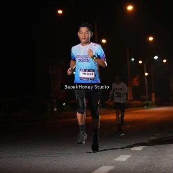 Runner Photo 7653179