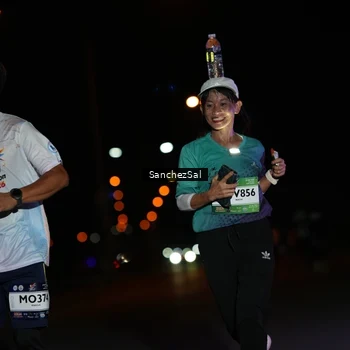 Runner Photo 7653194