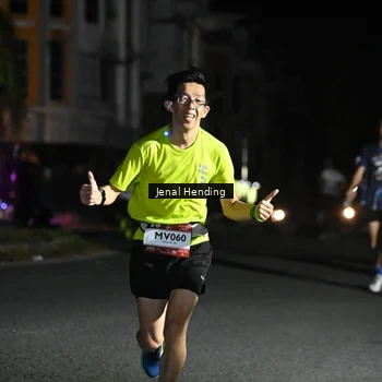 Runner Photo 7653198
