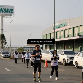 Runner Photo 7653199