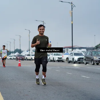 Runner Photo 7653204