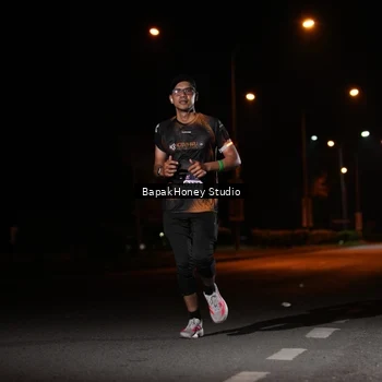 Runner Photo 7653205