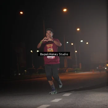 Runner Photo 7653211