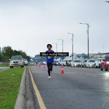 Runner Photo 7653215