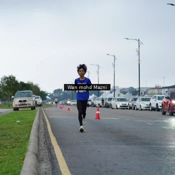 Runner Photo 7653244