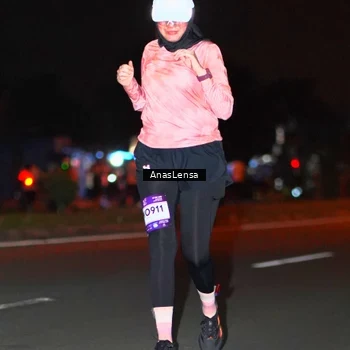 Runner Photo 7653254