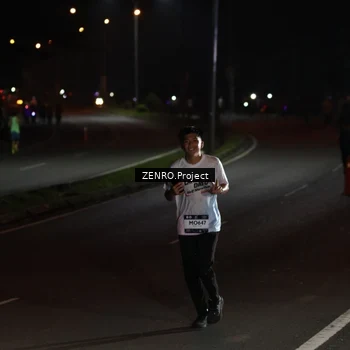 Runner Photo 7653283