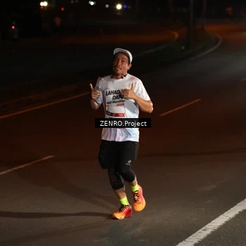 Runner Photo 7653296