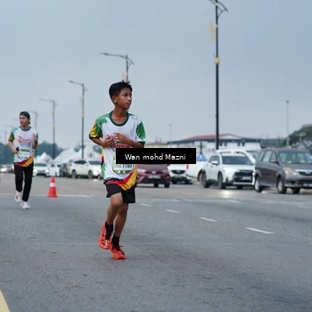 Runner Photo 7653338