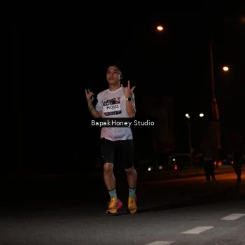 Runner Photo 7653340