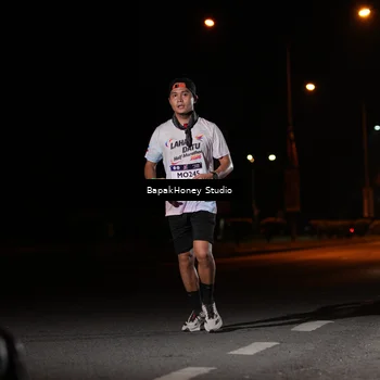 Runner Photo 7653341