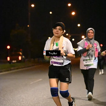 Runner Photo 7653345