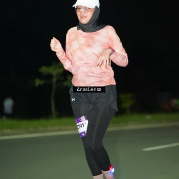Runner Photo 7653350