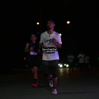 Runner Photo 7653360