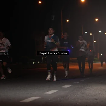 Runner Photo 7653361