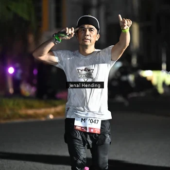 Runner Photo 7653371