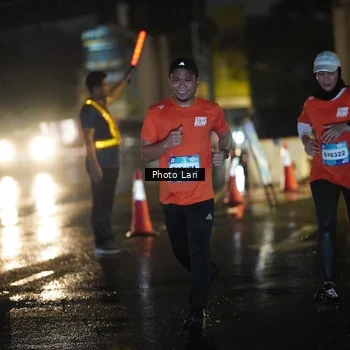 Runner Photo 7653384