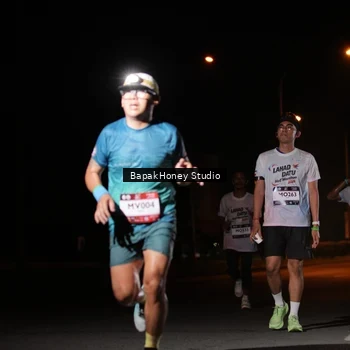 Runner Photo 7653389