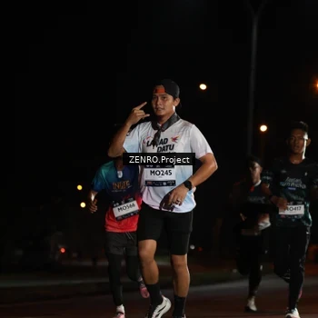 Runner Photo 7653396
