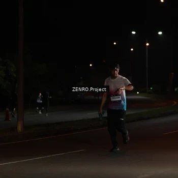 Runner Photo 7653402
