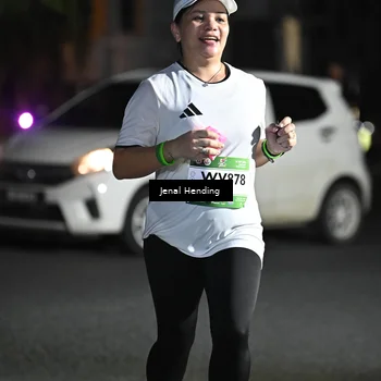 Runner Photo 7653446
