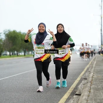 Runner Photo 7653467