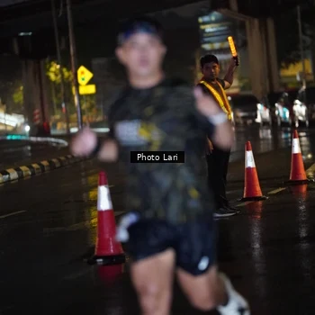 Runner Photo 7653470