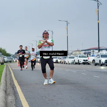 Runner Photo 7653471