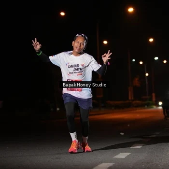 Runner Photo 7653495