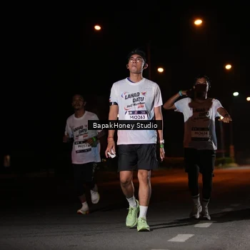 Runner Photo 7653507
