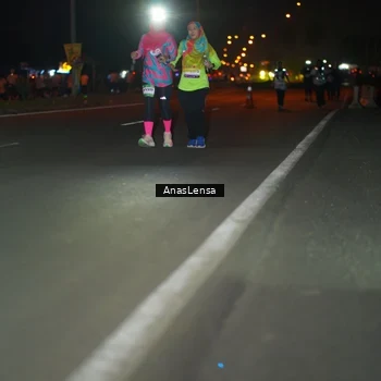 Runner Photo 7653509