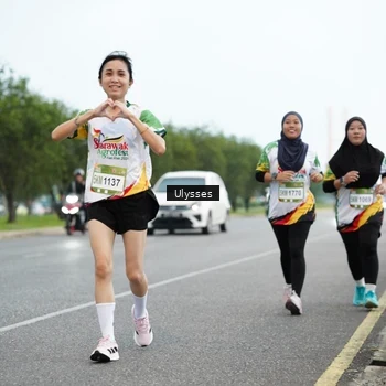 Runner Photo 7653535