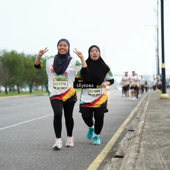 Runner Photo 7653538