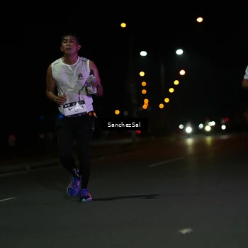 Runner Photo 7653545