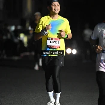 Runner Photo 7653547