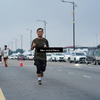 Runner Photo 7653554