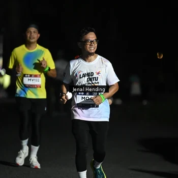 Runner Photo 7653560