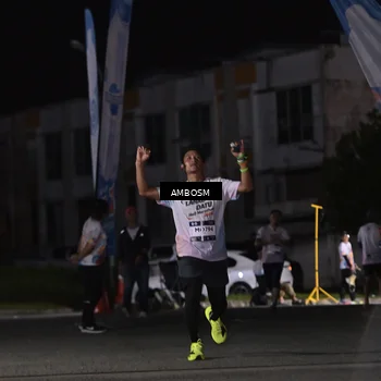 Runner Photo 7653565
