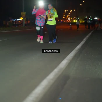 Runner Photo 7653579