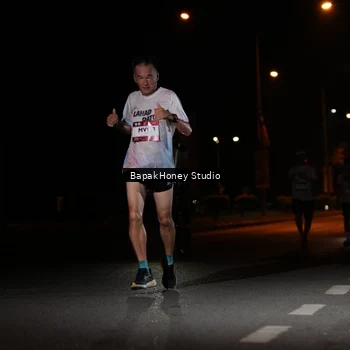 Runner Photo 7653583