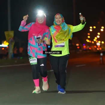 Runner Photo 7653594